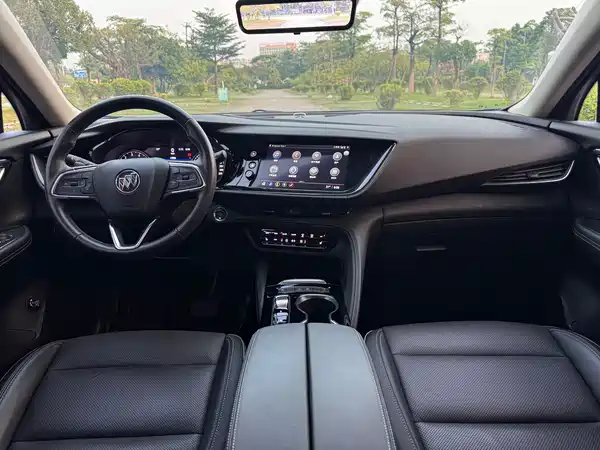 Buick Envision Plus 2023
