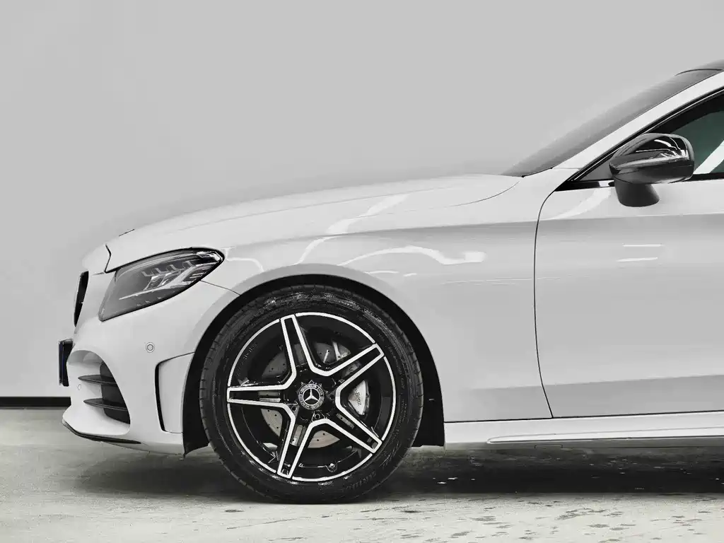 Mercedes-Benz C-Class 2023 — фото 25