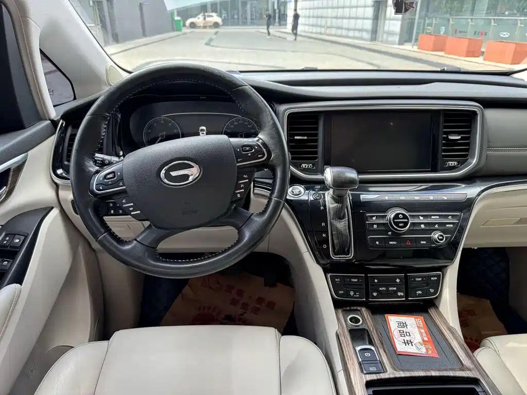 GAC Motor Trumpchi M8 2018 — фото 12