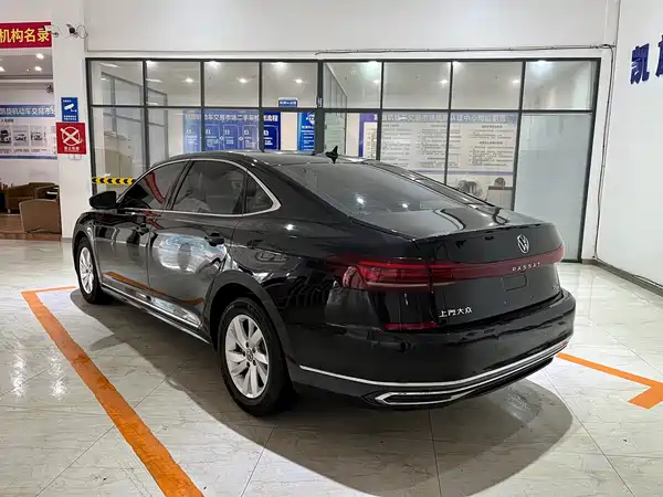 Volkswagen Passat 2023