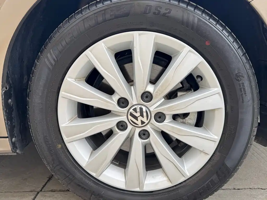 Volkswagen Sagitar 2015 — фото 16