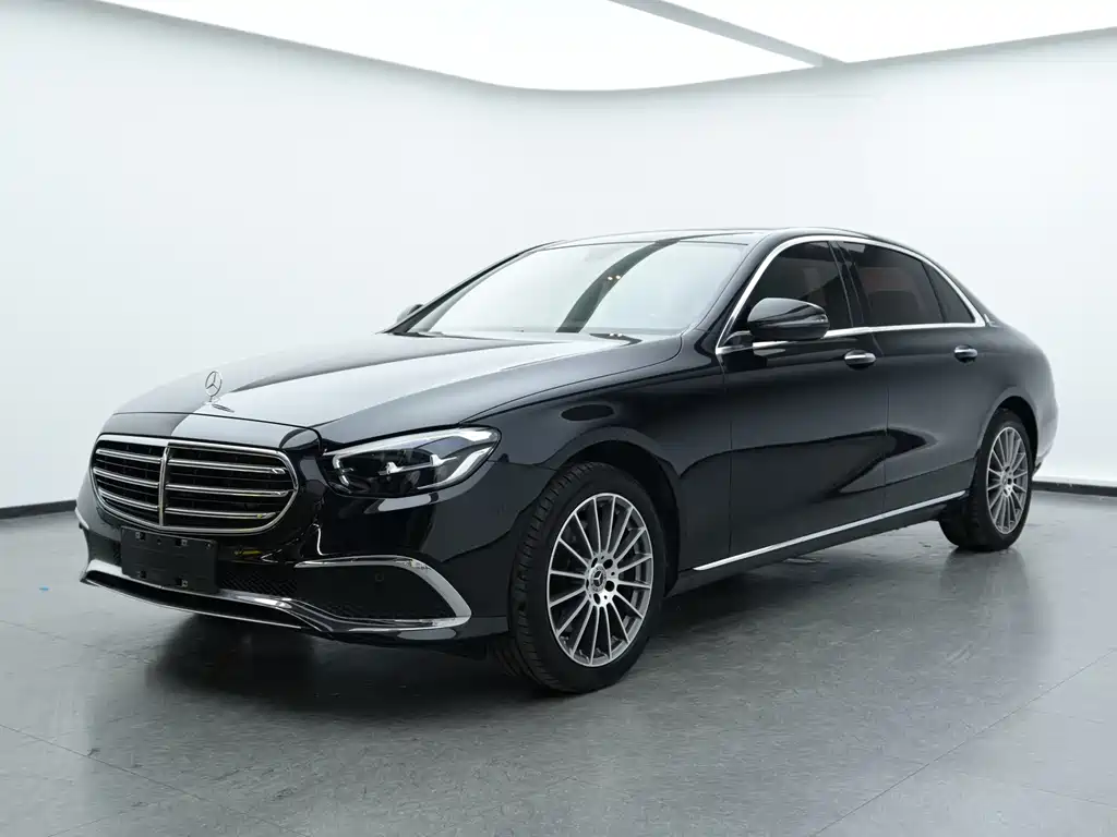 Mercedes-Benz E-Class 2022 — фото 1