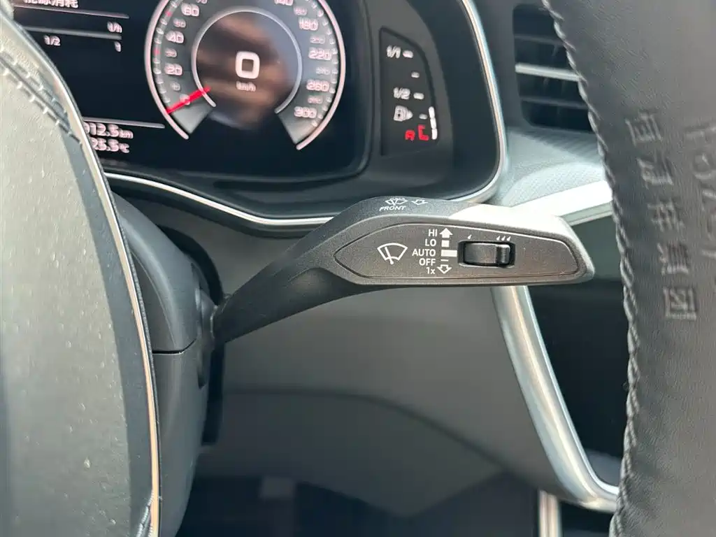 Audi A6L 2023 — фото 25