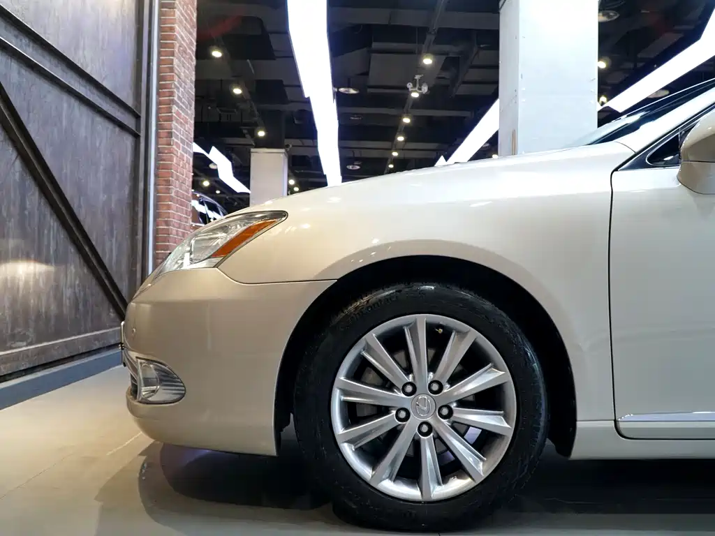 Lexus ES 2012