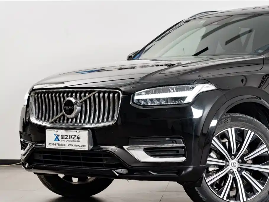 Volvo XC90 2022 — фото 3