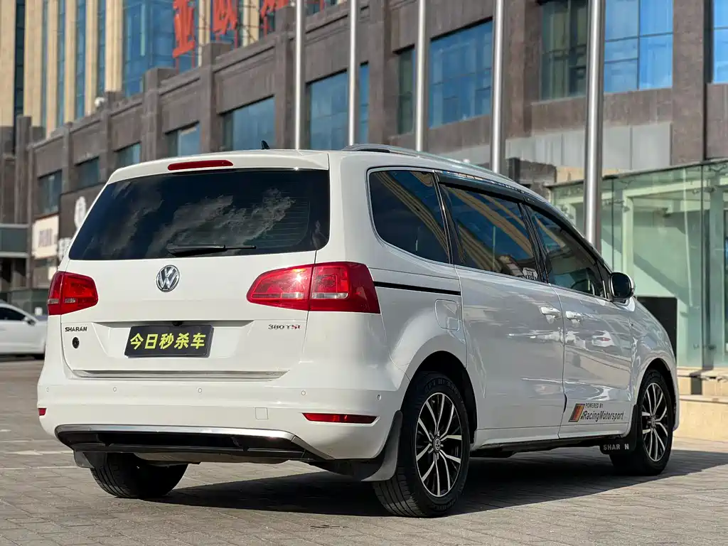 Volkswagen Sharan 2016 — фото 7