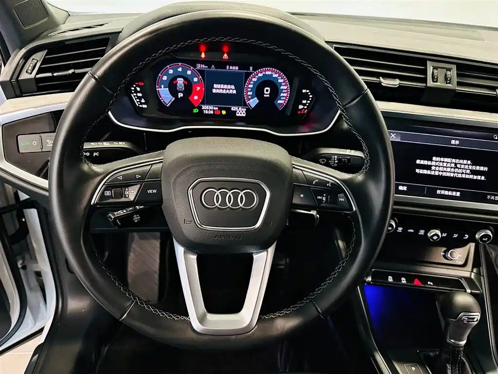 Audi Q3 2024 — фото 13
