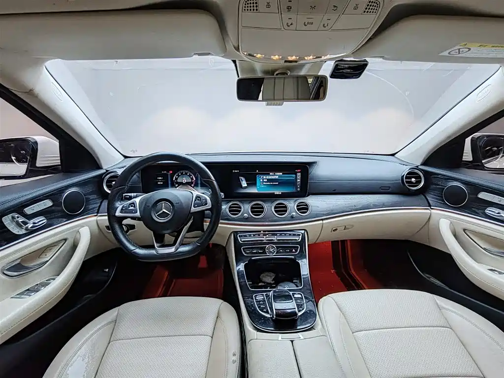 Mercedes-Benz E-Class 2017 — фото 17