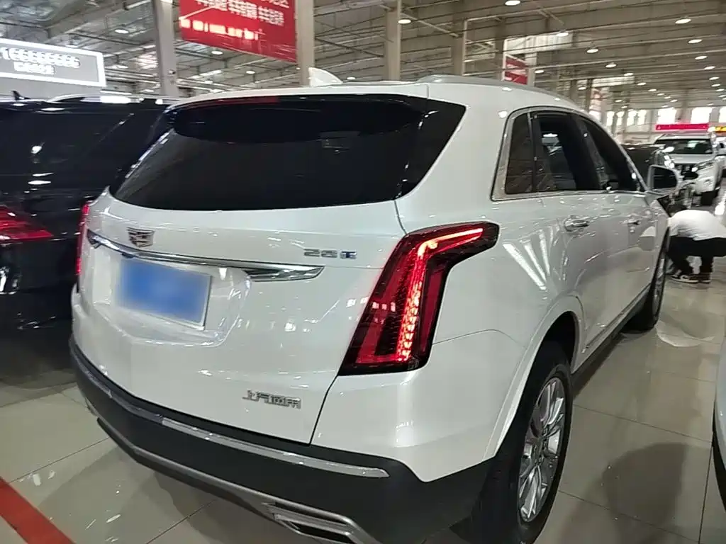 Cadillac XT5 2024 — фото 7