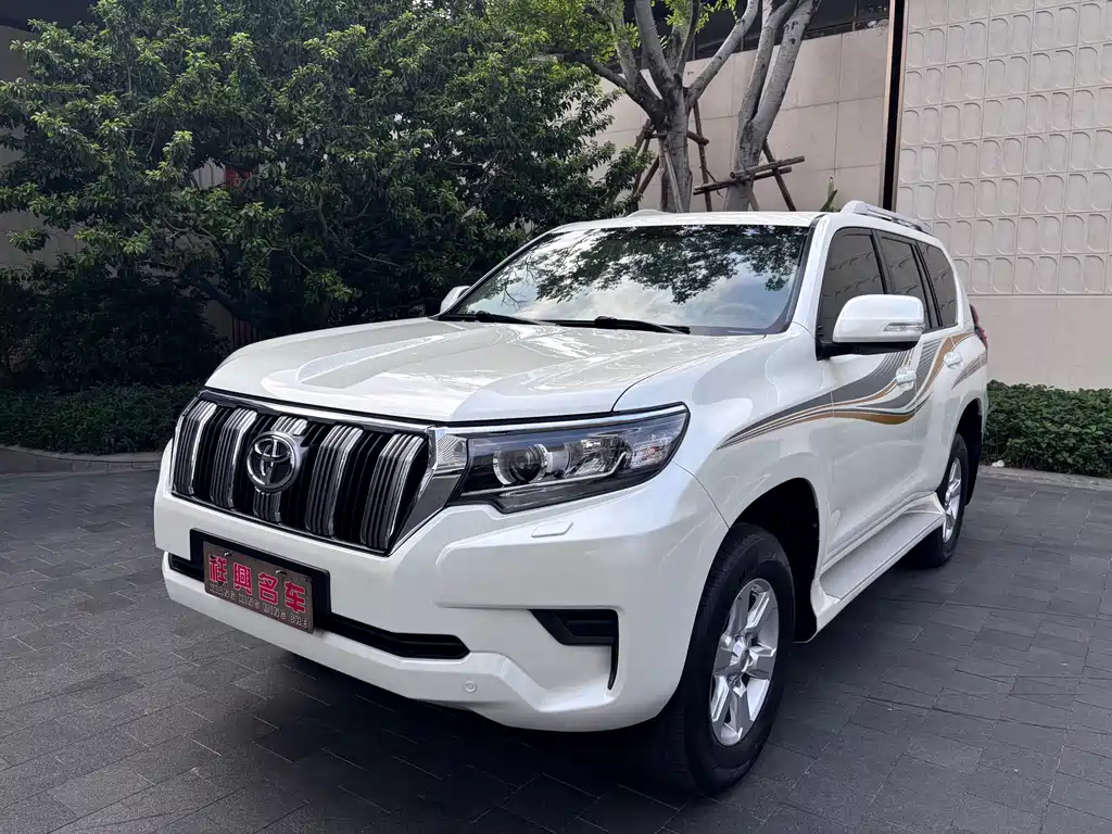 Toyota Prado 2018 — фото 1