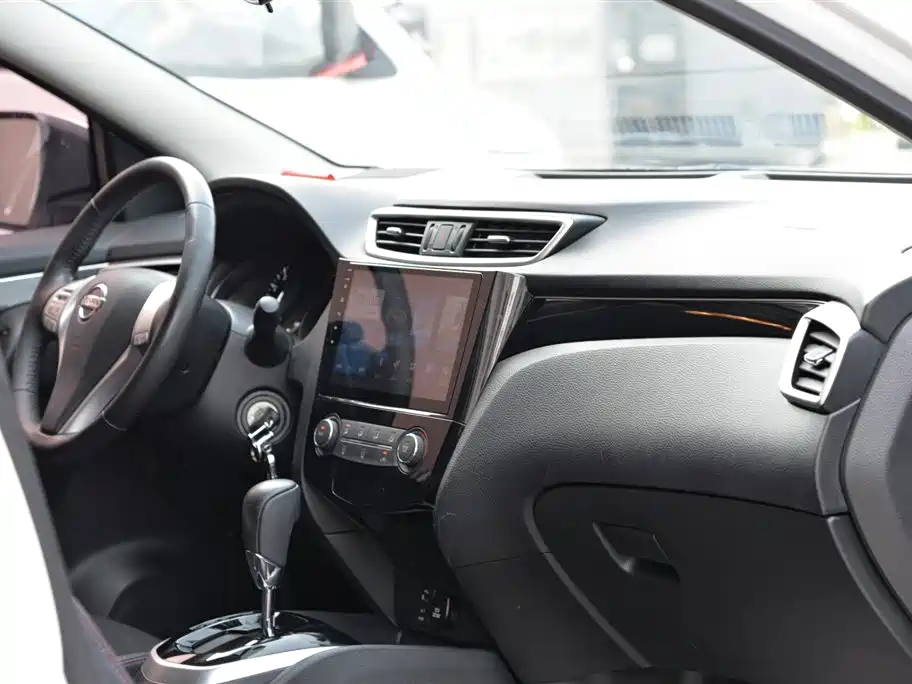 Nissan Qashqai 2018 — фото 13