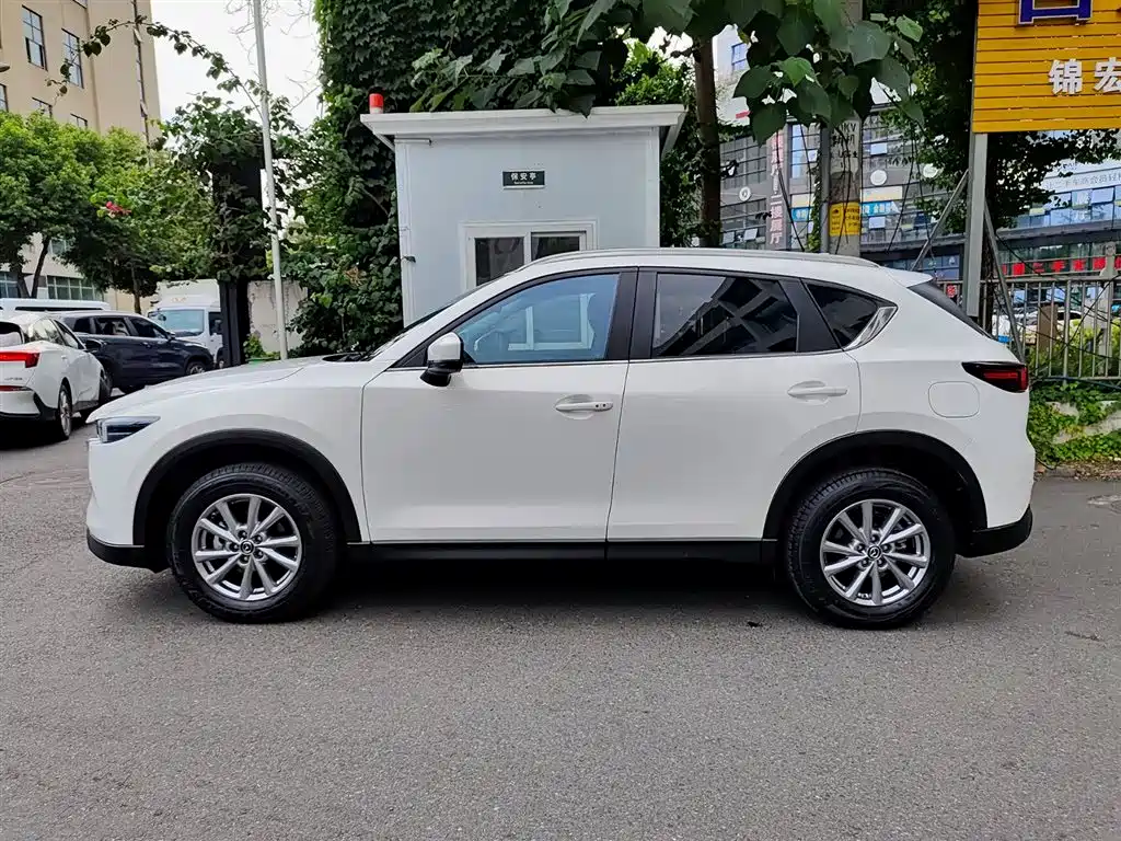 Mazda CX-5 2024