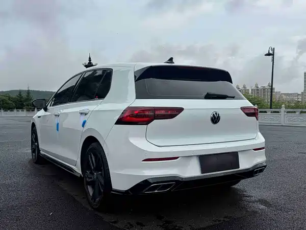 Volkswagen Golf 2022