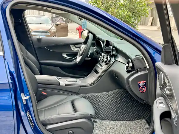 Mercedes-Benz C-Class 2021