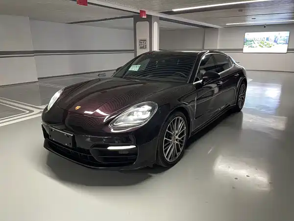 Porsche Panamera 2022