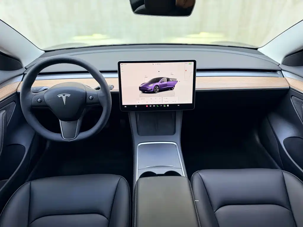 Tesla Model 3 2023 — фото 17