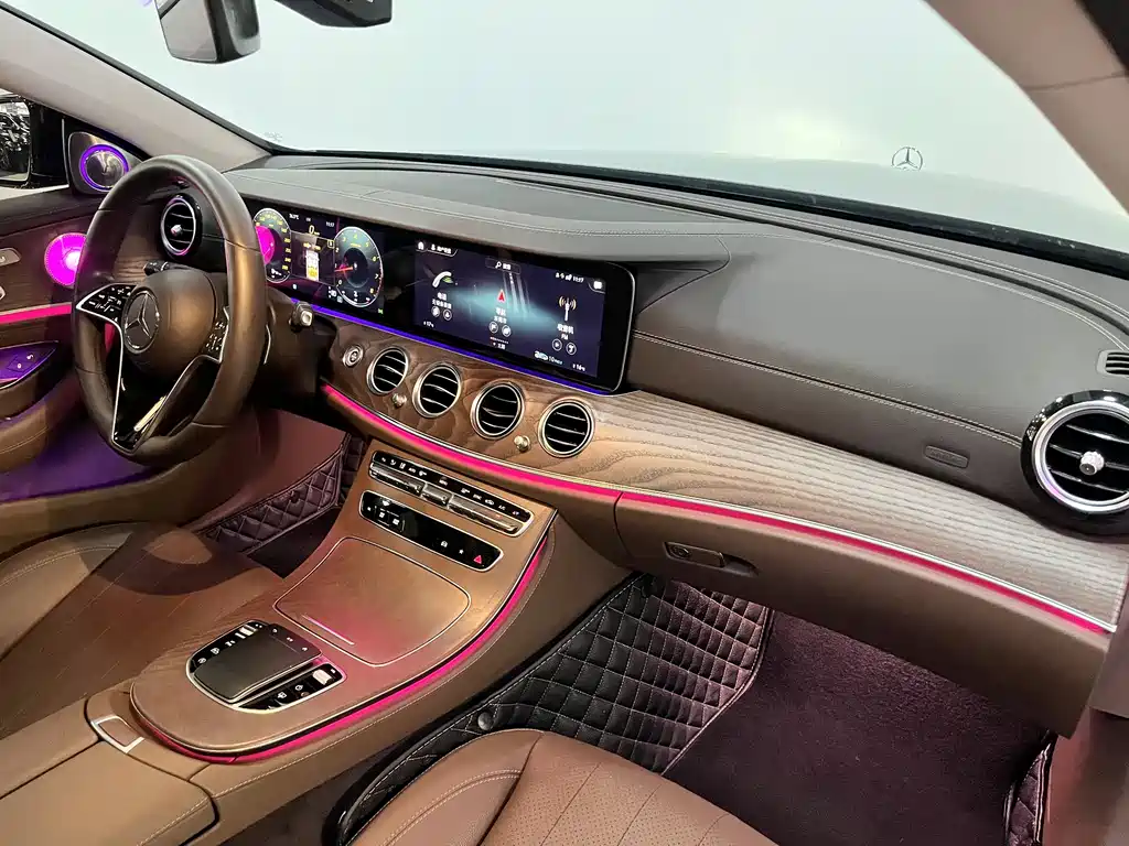 Mercedes-Benz E-Class 2022