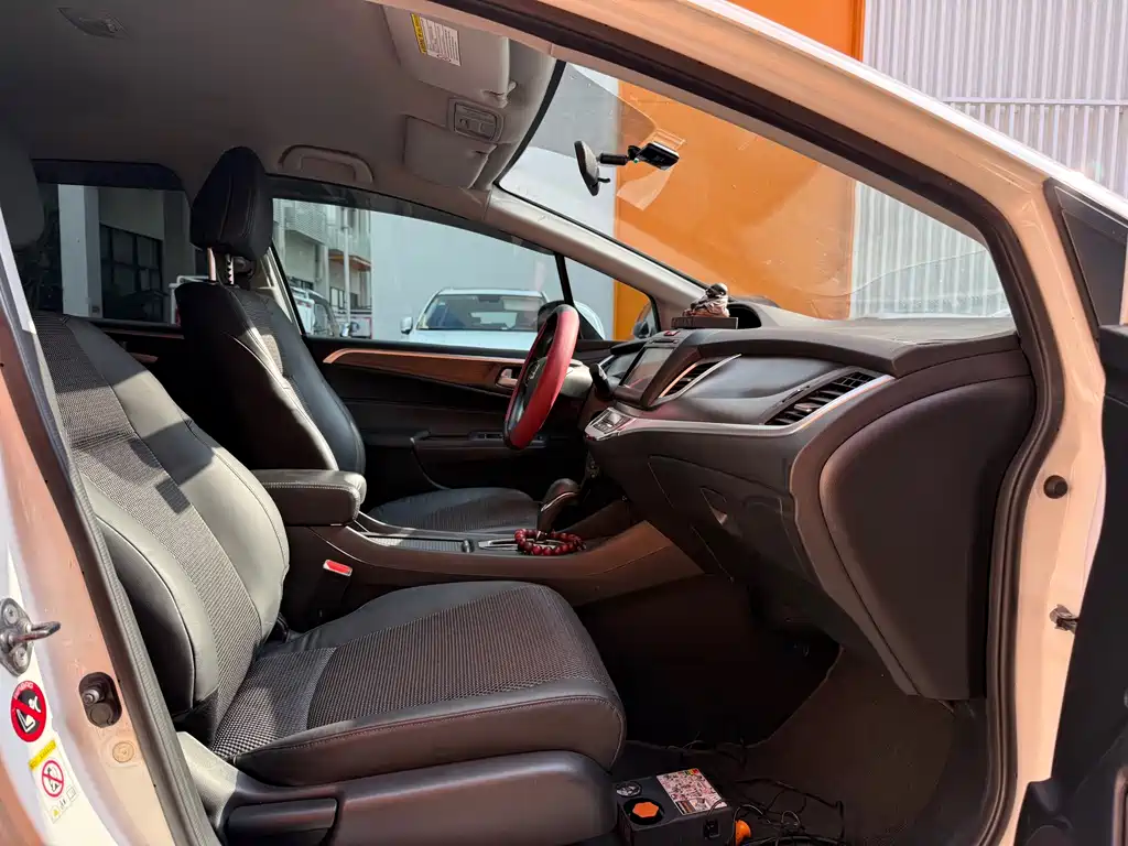 Honda Jade 2014 — фото 15