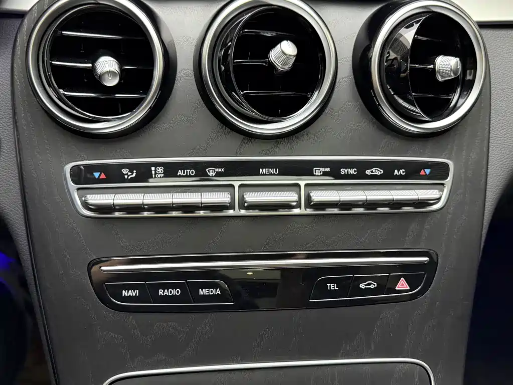 Mercedes-Benz C-Class 2022