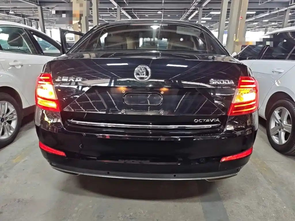 Skoda Octavia 2016 — фото 4