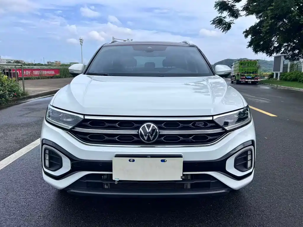 Volkswagen T-Roc 2024