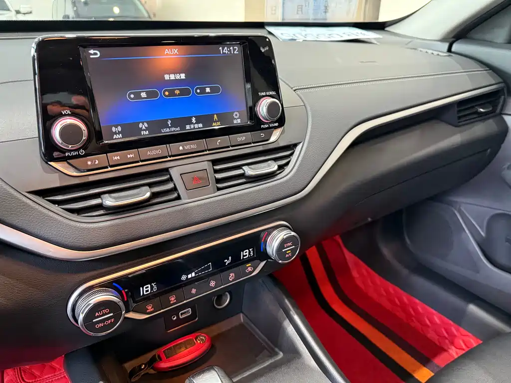 Nissan Teana 2019