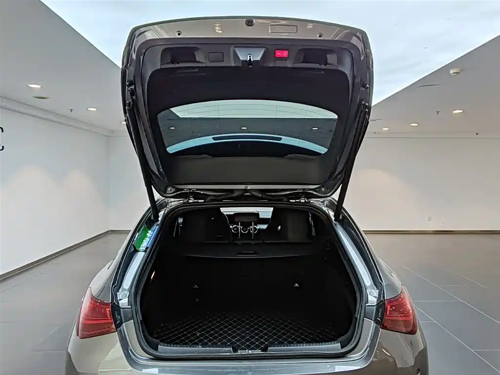 Mercedes-Benz CLA 2025 — фото 20
