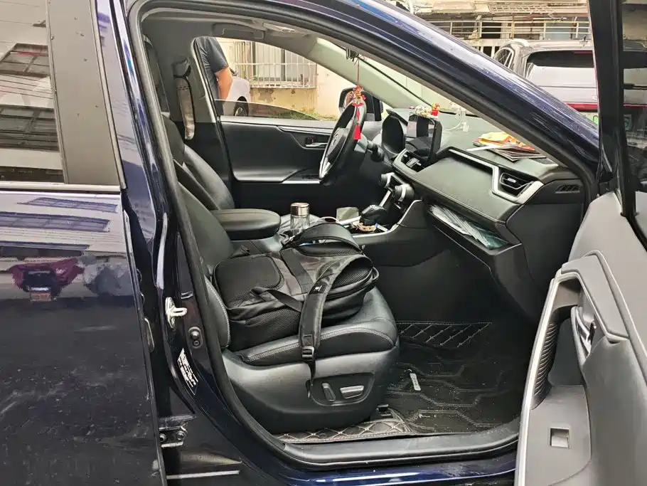 Toyota RAV4 2023