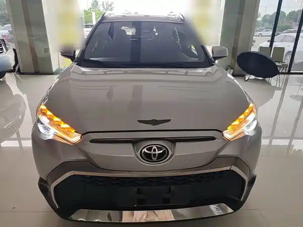 Toyota Frontlander 2023