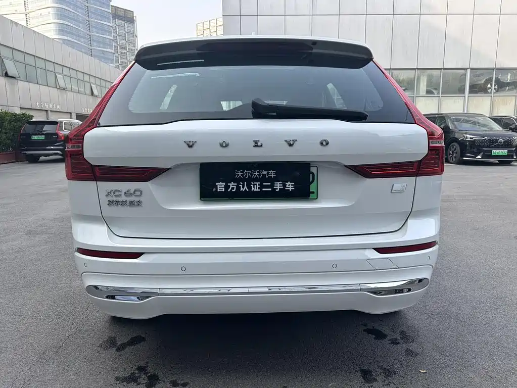 Volvo XC60 PHEV 2024 — фото 15