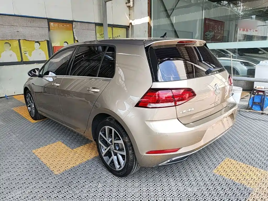 Volkswagen Golf 2020