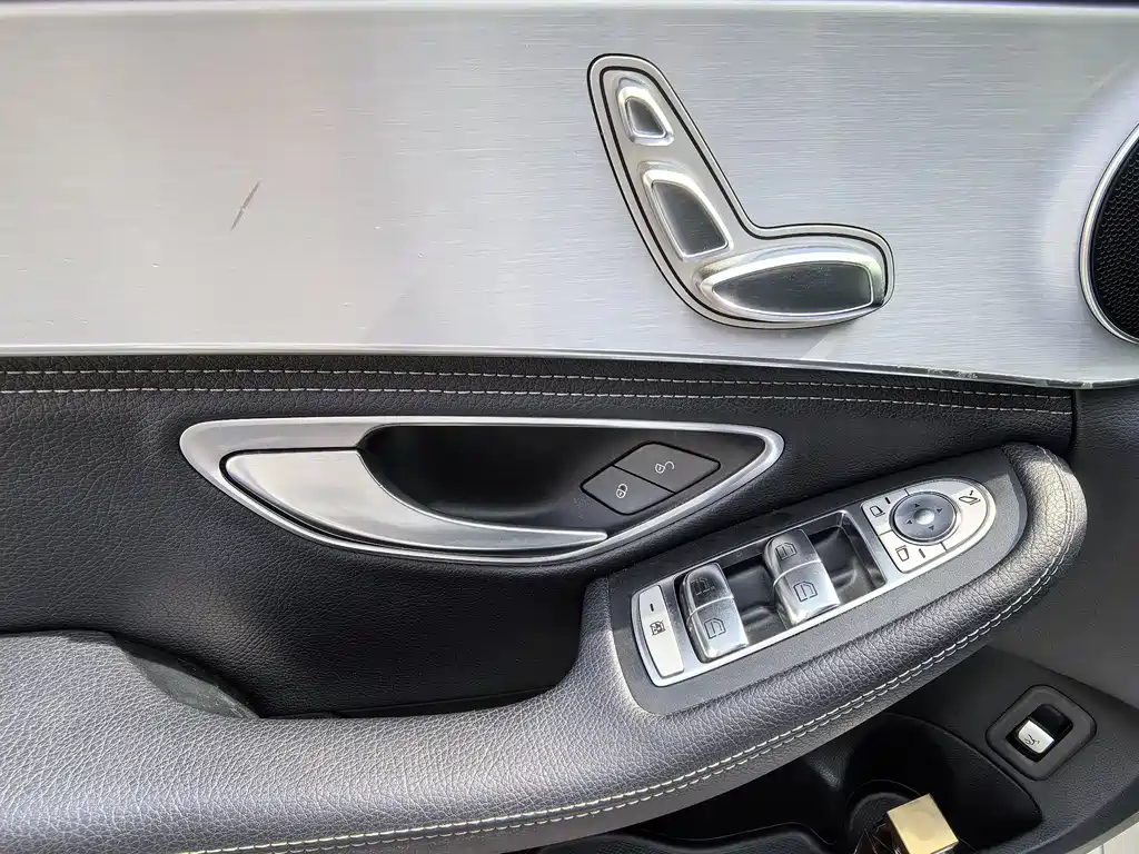 Mercedes-Benz C-Class 2018 — фото 12