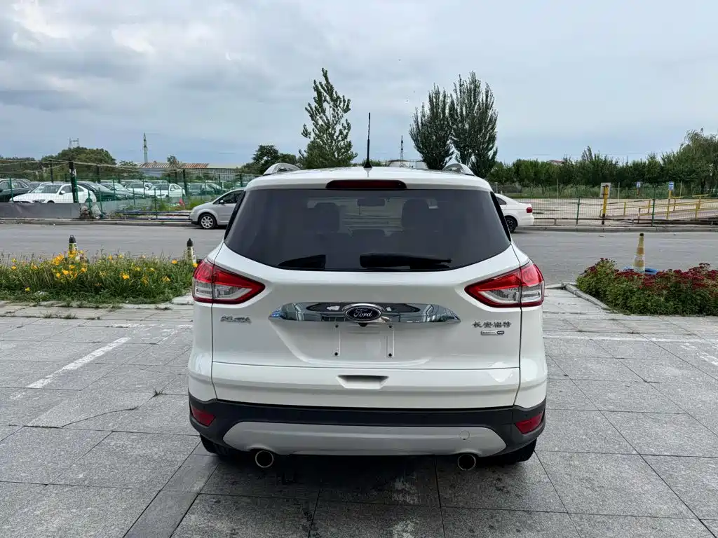 Ford Kuga 2014