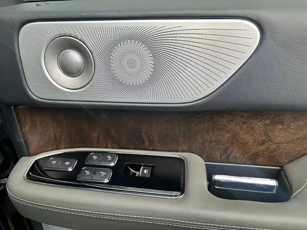 Lincoln Navigator 2026 — фото 17