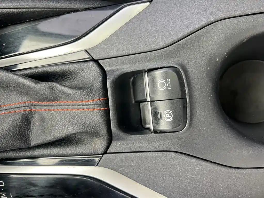 Toyota Corolla 2022 — фото 13