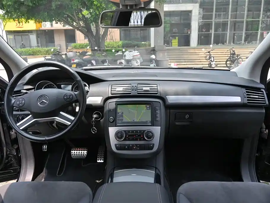 Mercedes-Benz R-Class 2016 — фото 5