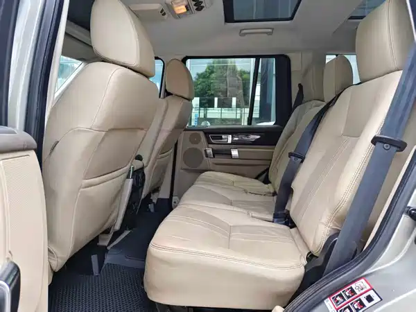 Land Rover Discovery 2012
