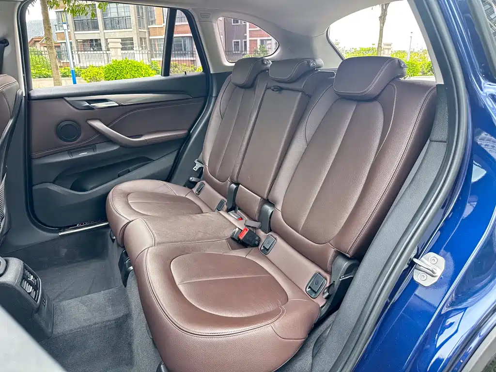 BMW X1 2019 — фото 15