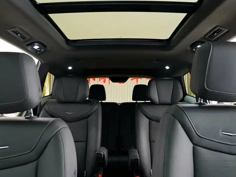Cadillac XT6 2025 — фото 14