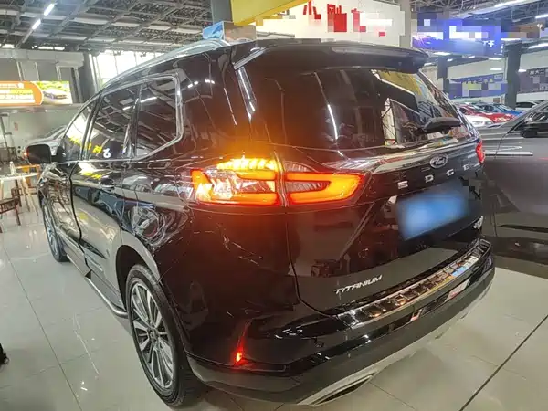 Ford Edge 2021