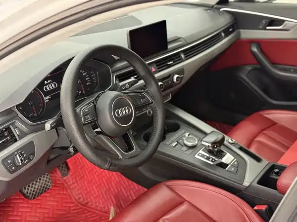 Audi A4L 2018