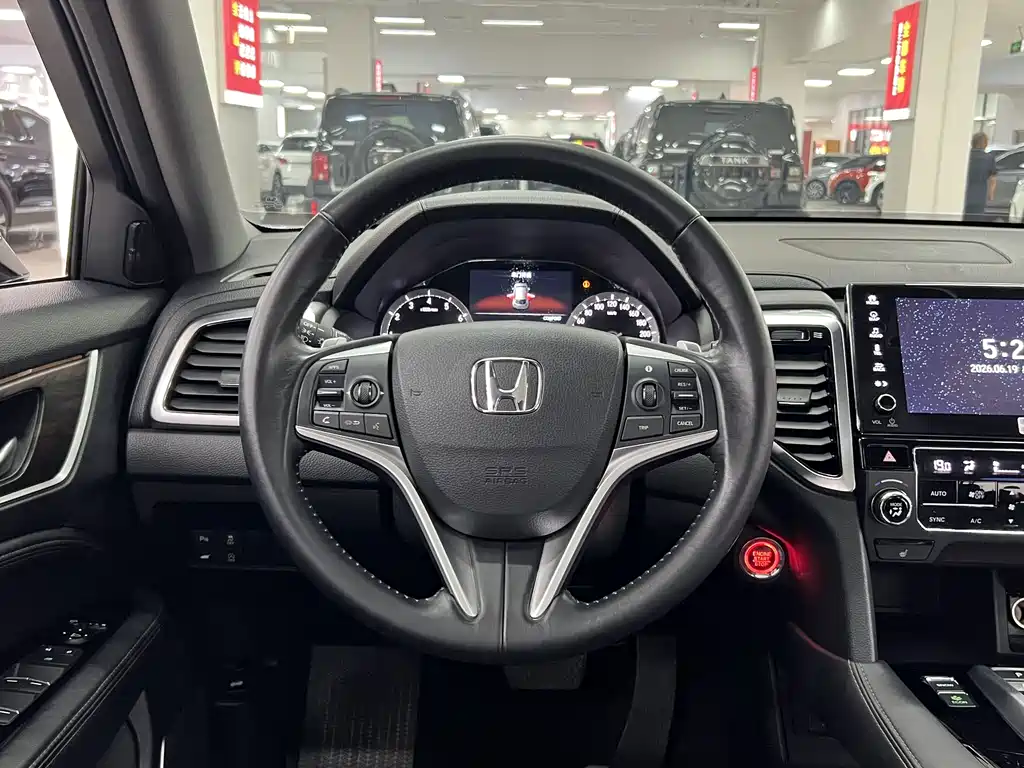 Honda UR-V 2018 — фото 15