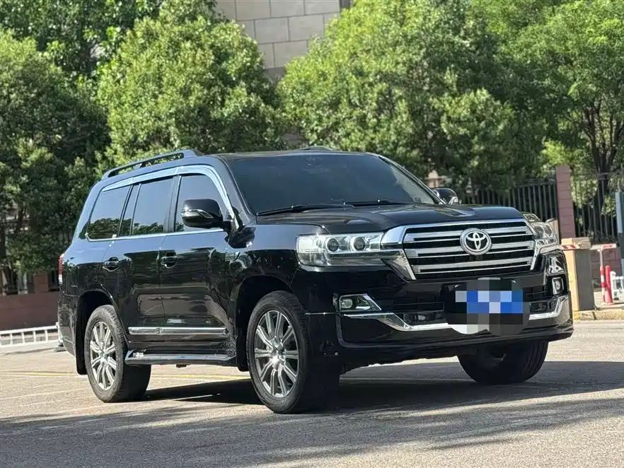 Toyota Land Cruiser 2014 — фото 3