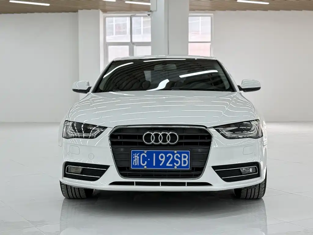 Audi A4L 2015 — фото 3