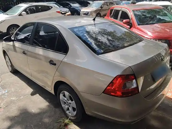 Skoda Rapid 2015
