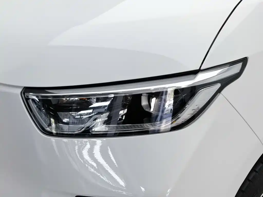 Wuling Yangguang 2025