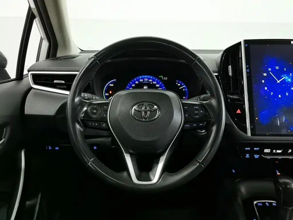 Toyota Corolla 2021 — фото 11