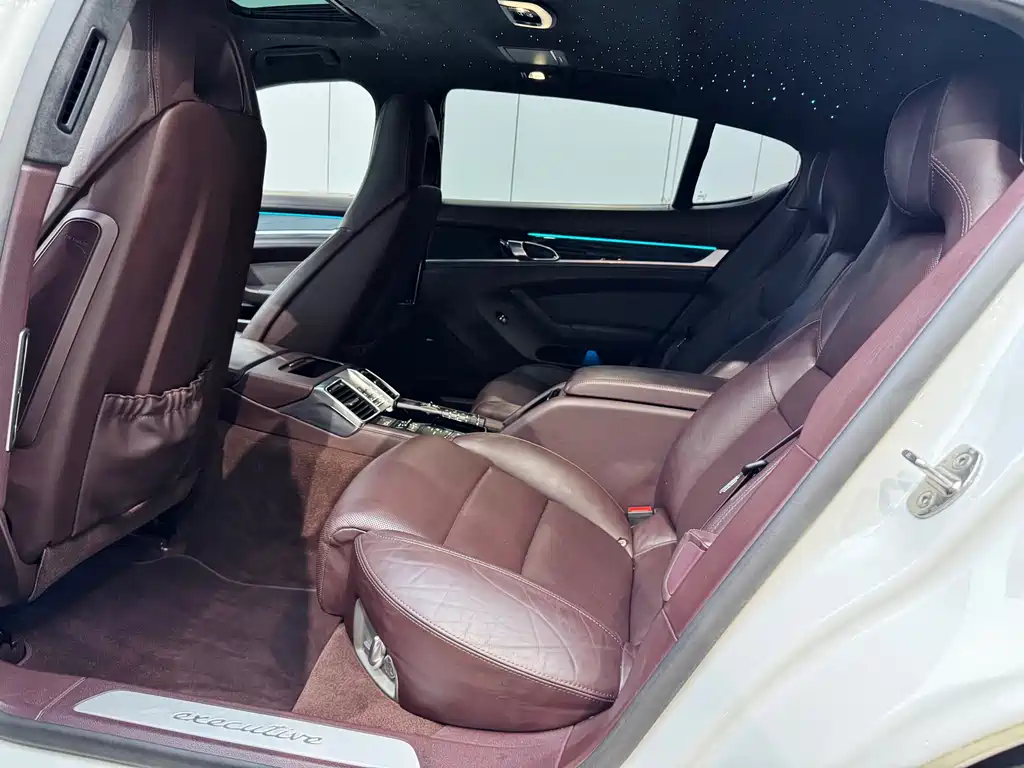 Porsche Panamera 2015 — фото 10