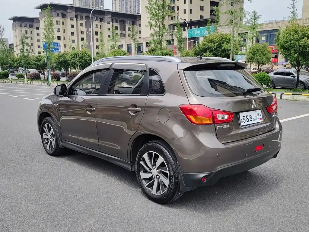 Mitsubishi ASX 2016 — фото 8