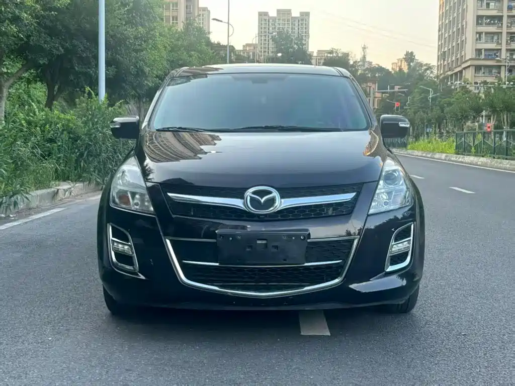 Mazda 8 2016